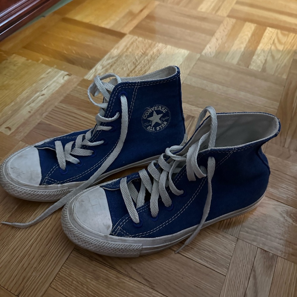 Blue High-Top Converse - Picture 4 of 4